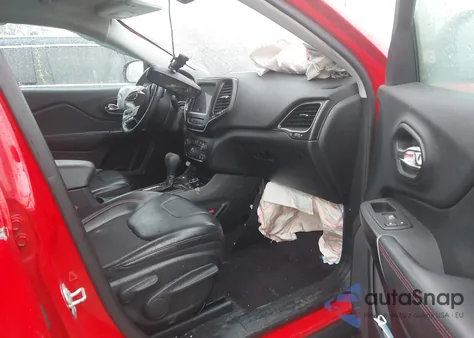 2019 Jeep Cherokee Trailhawk 4X4 z USA, uszkodzony, nr VIN 1C4PJMBX4KD121168